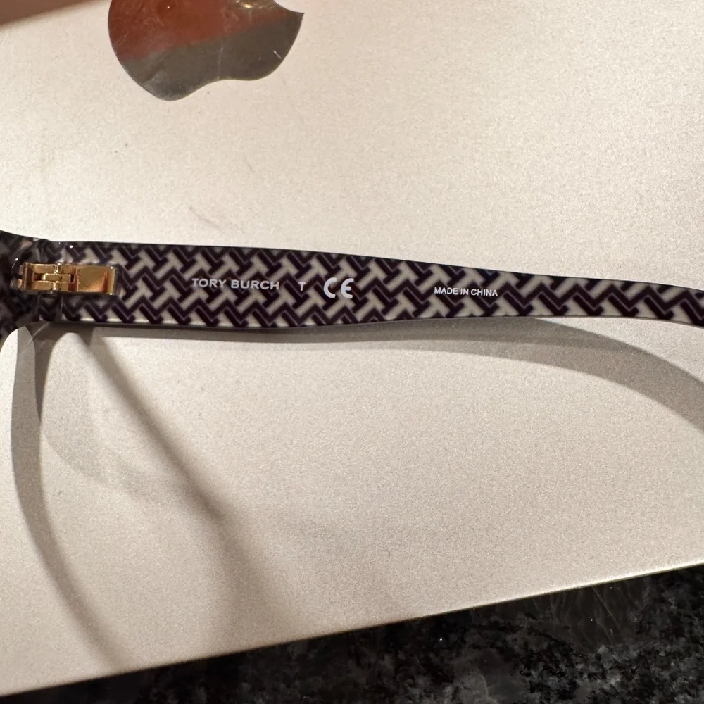 Authentic Tory Burch eyeglasses - Picture 3 of 6